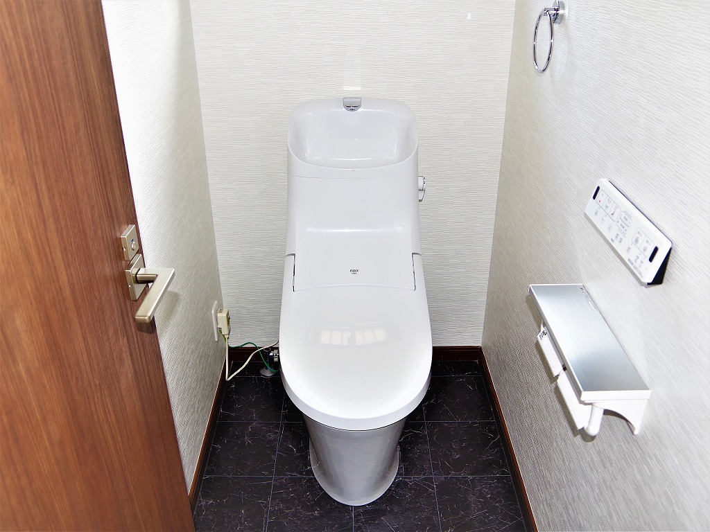 トイレ 廿日市市周辺のリフォームはLIXILリフォームショップ ドプコがお手伝いします。
